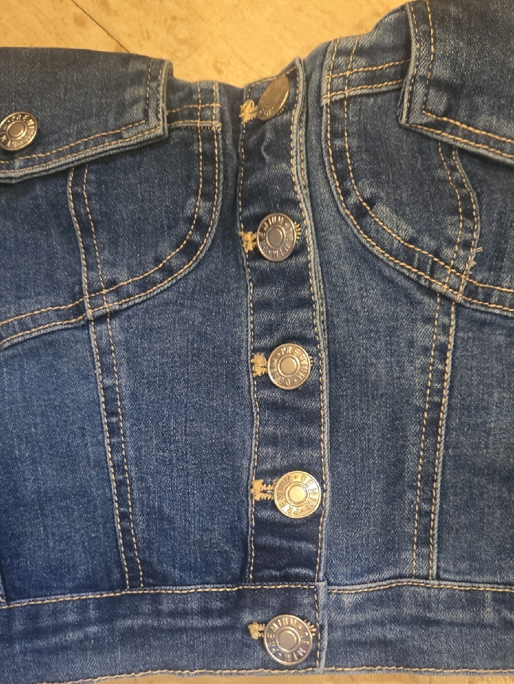Love Tree Denim Jean Button Down Crop Top - Picture 4 of 5